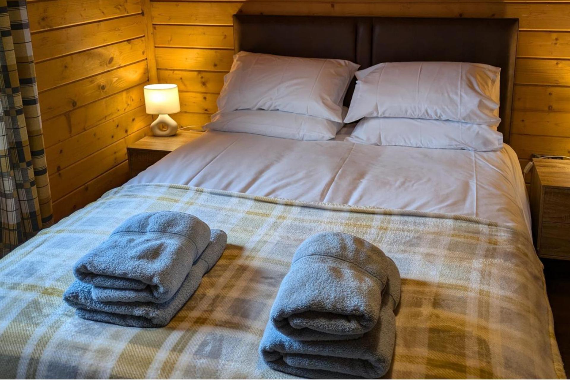 Rustic Lodge Retreat At Riverview Holiday Park Newcastleton Zewnętrze zdjęcie
